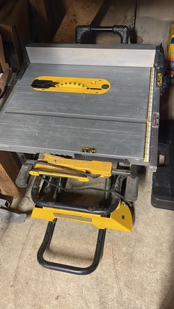 DeWalt wood cutter