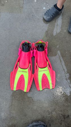 Snorkeling gear