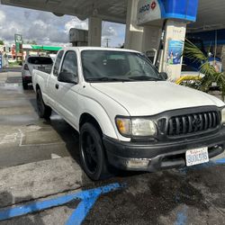 Trade Or Sale 2001 Tacoma Tags til 2026