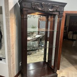 Curio Cabinet Large
