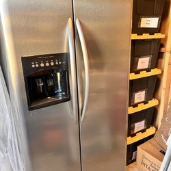 Frigidaire Stainless Steel Fridge No Dents Works Perfect . Used Smoke Free Home