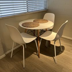 Mid century table With Chairs