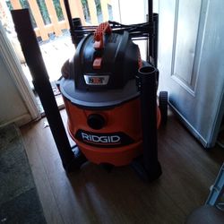 RIGID ( NXT ) Wet And Dry vacuum all attachments Inside