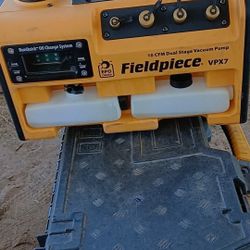 Fieldpiece VPX7. Quick Change Vacuum Pump 