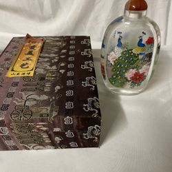 Chinese Reverse Inside Painted Peacocks Glass Snuff Bottle Signed with box