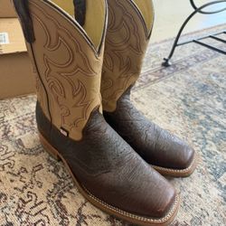 Cowboy Boots — Double-H