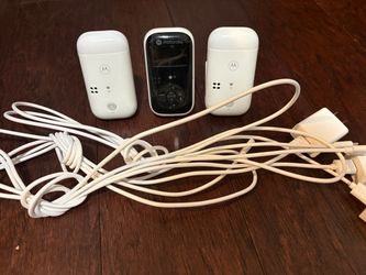 Motorola Baby Monitor with Two Units and Cables