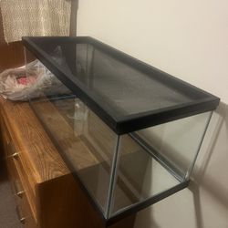 Fish / Reptile Tank
