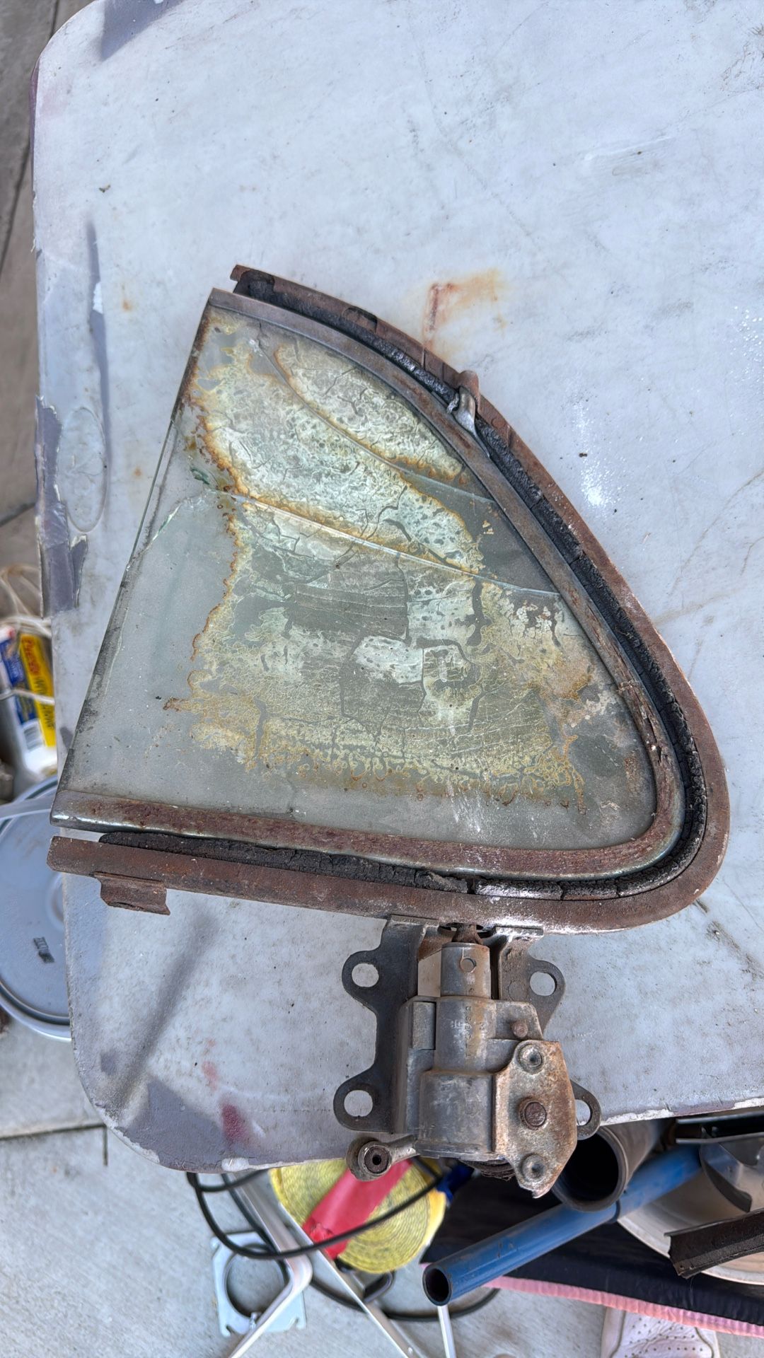 Chevy Passenger Wing Window  Make Offer 