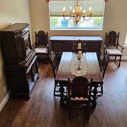 Tudor/Jacobian Antique Dining Room Set
