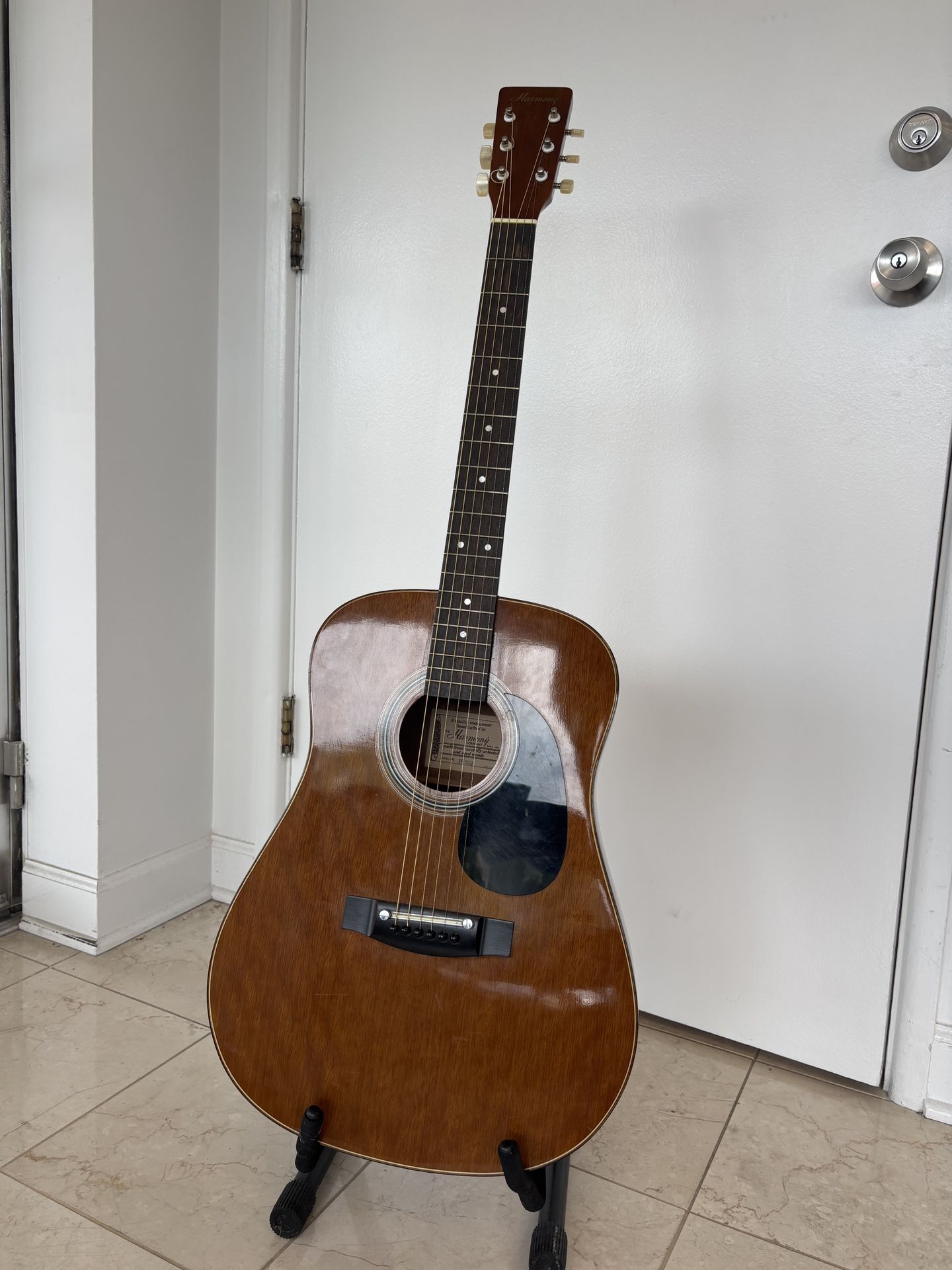 Harmony gh106g Acoustic Guitar