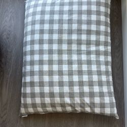 Large Gingham Dog Bed With memory Foam Insert Like New