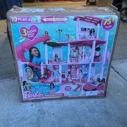 Barbie Dream House 