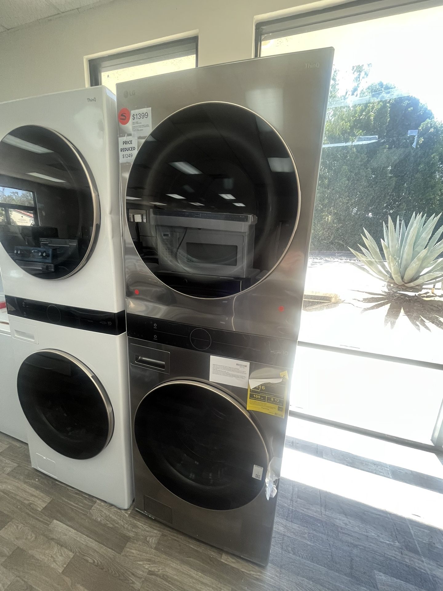 Now Only $1249! LG WashTower Laundry Center w/ Gas Dryer, One Yr Warranty