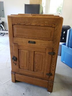 Jewell Antique Refrigerator