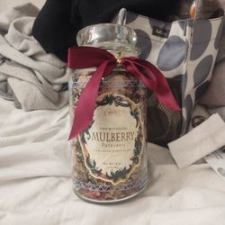 A jar of geese potpourri mulberry potpourri vintage $20 bucks