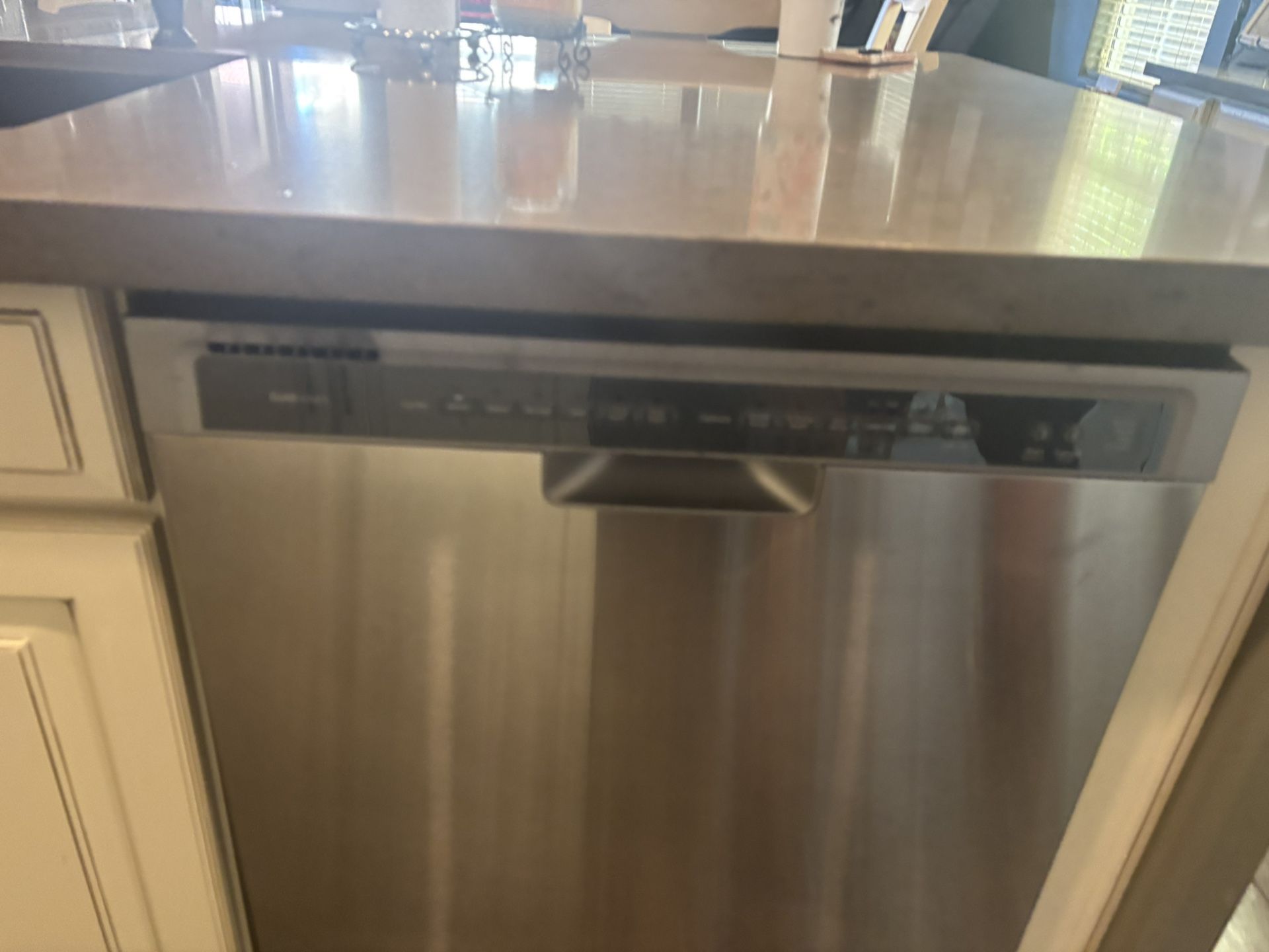 Whirlpool dishwasher stainless steel