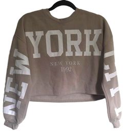 Derek Heart New York 1992 Cropped Sweatshirt Womens Medium Beige Fleece Pullover