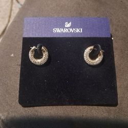 Swarovski Crystal Earrings (brand new)