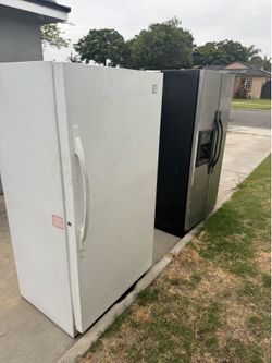 2   free fridges