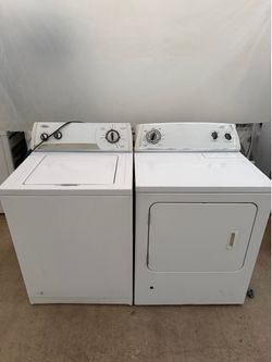 Whirlpool washer and electric dryer laundry set