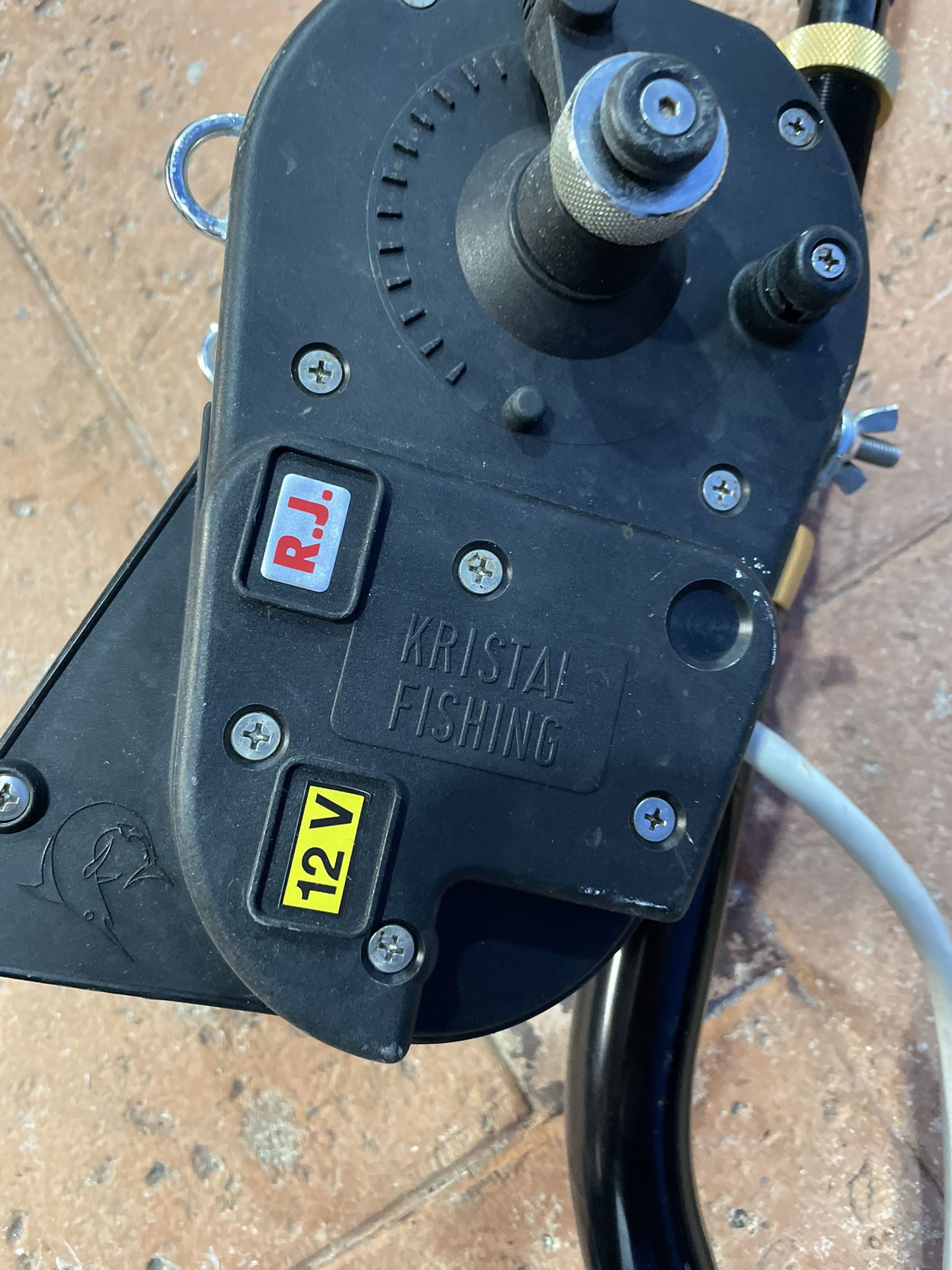 Kristal Electric Reel for Sale in Miami, FL - OfferUp