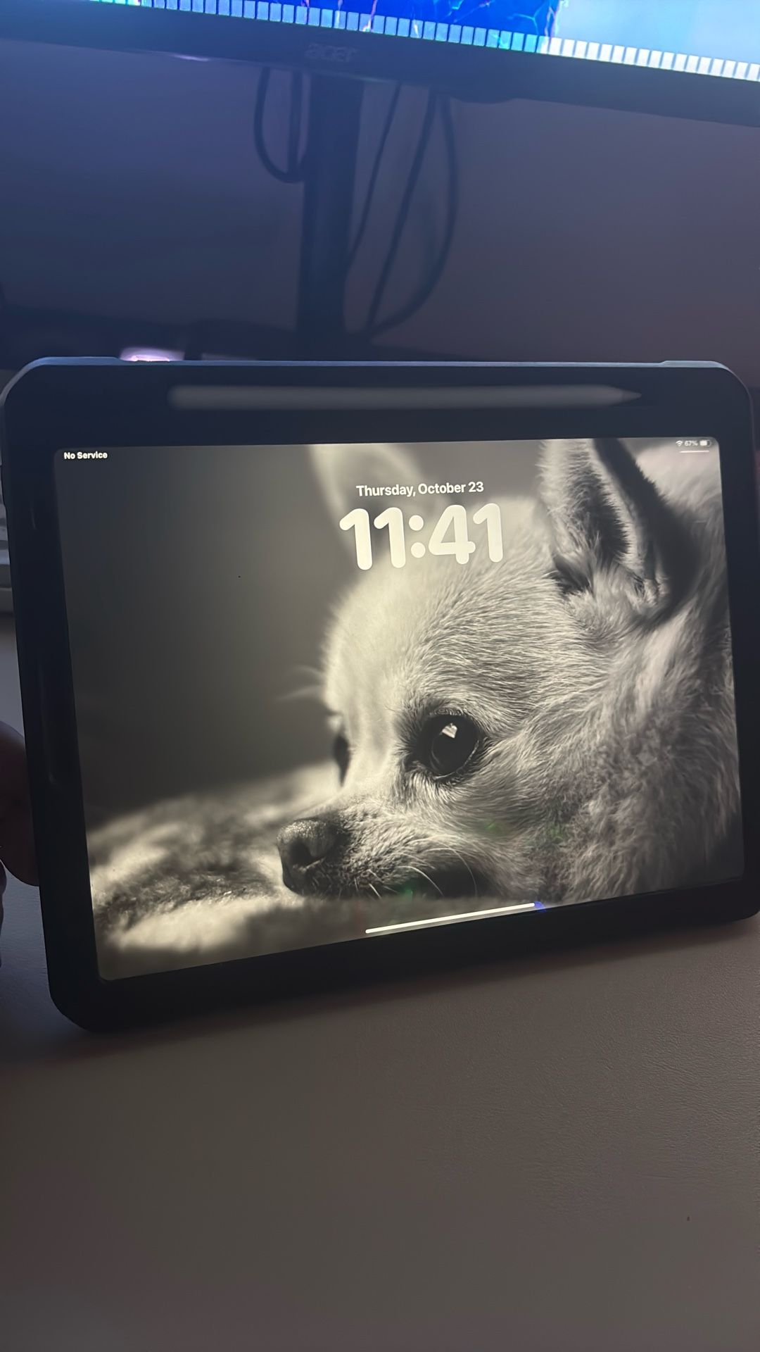 iPad Pro 11” 2nd Gen 128GB + Apple Pencil – Like New!