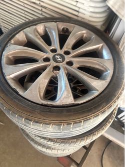 2014 Hyundai Sonata original stock wheels with tires