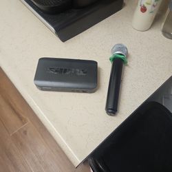 Shure BLX 4  PG58