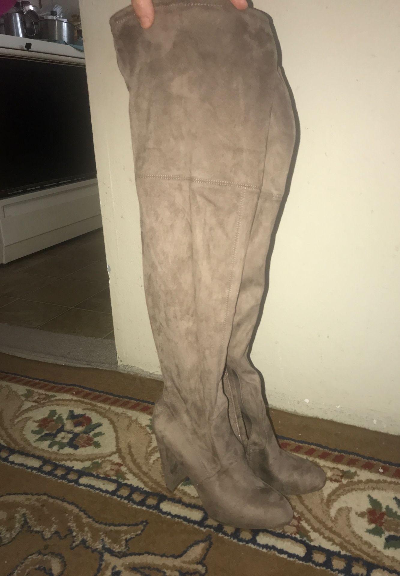 Thigh high velvet boots! Size 8 $35