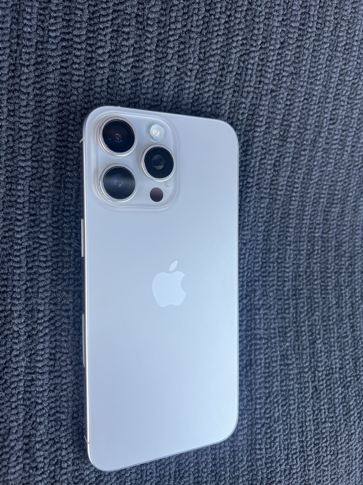 IPHONE 15 PRO MAX (256 GB)