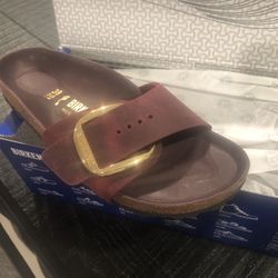 Birkenstock Woman Big Bucle Sandal Size 7