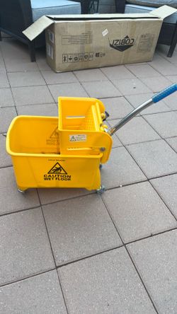 Mop bucket