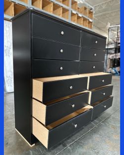12 drawers dresser/ Twelve drawers dresser