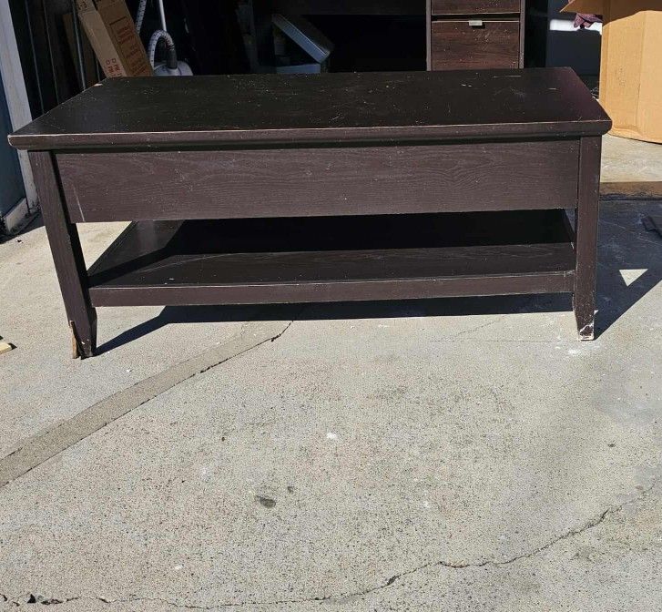 Hi-Lo Table With Storage