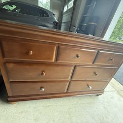 2 Dressers