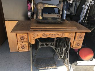 Singer sewing machine