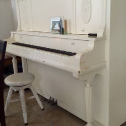 🎹 1931 Draper Bros. Upright Piano – Vintage, Functional & Beautiful