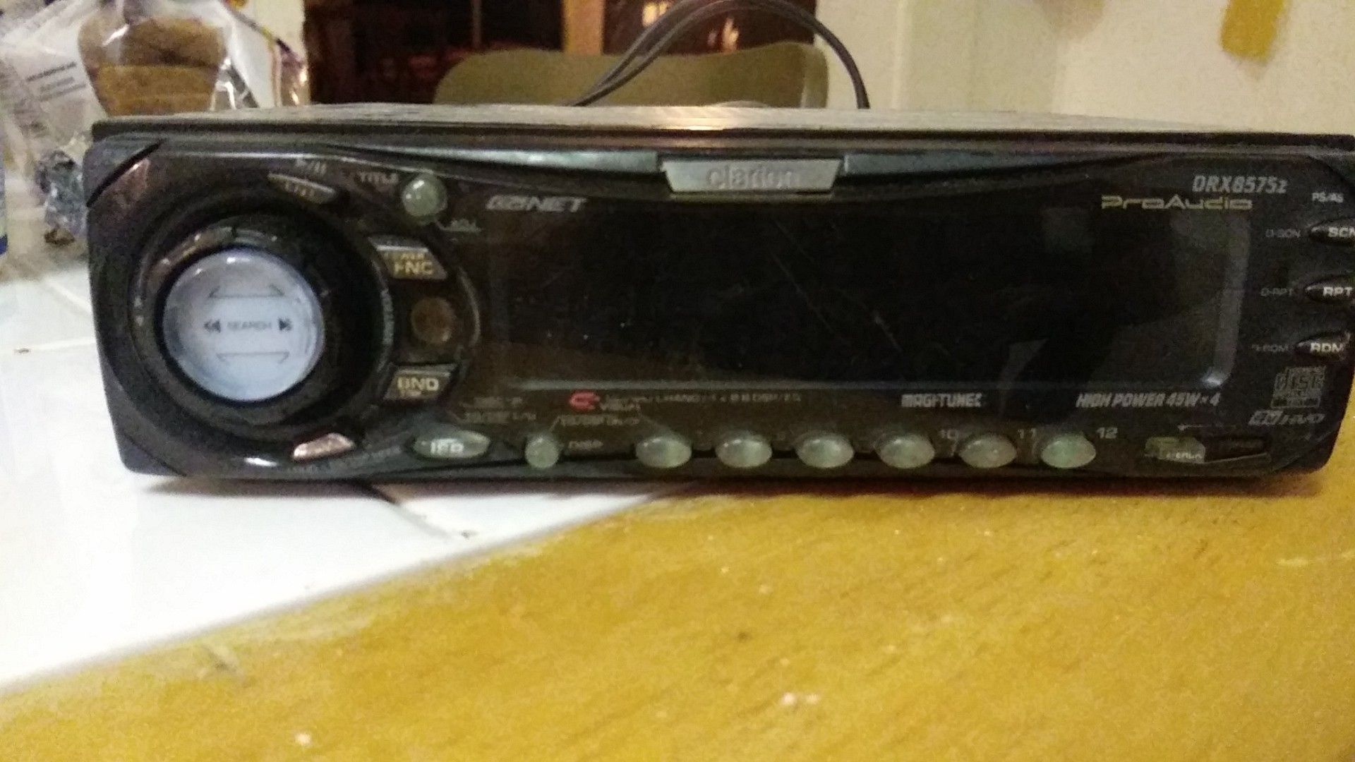Clarion car sterio. Auto PC CD/AM/FM DRX 8575Z