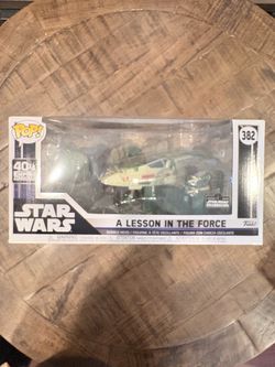 Funko Pop! Deluxe: Star Wars #382 - A Lesson in the Force - Amazon Star Wars.