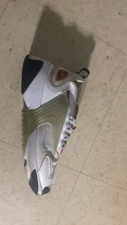 nike zoom 2000 -size 8 in men