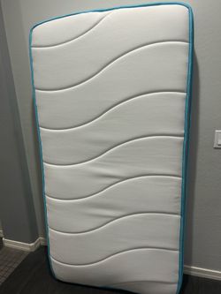 Twin mattress