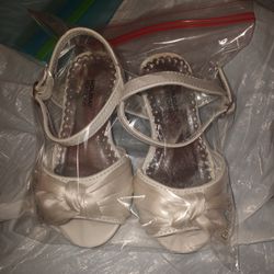 Girls 6c White Dress Shoe