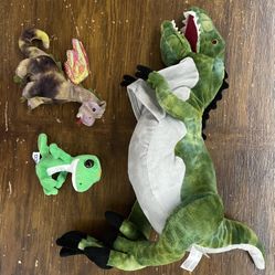T-Rex Hand Puppet with Geico Plush and Scorch Beanie Baby