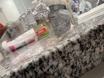 Louis Vuitton White Marble “Montgomery takeoff glasses