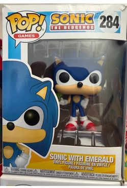 Funko Pop Sonic with Emerald #284