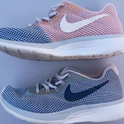 Women's Nike Shoes Size 6.5