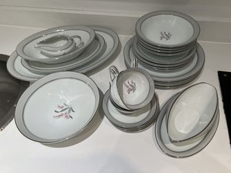 China Set For 4. Noritake Japan