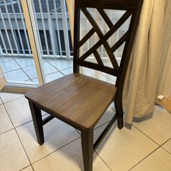 4 Dinning Chairs From Rooms To Go