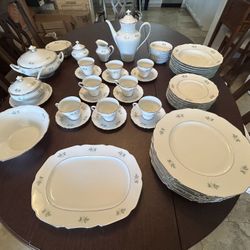 Hutschenreuther Hohenberg “Madeleine” China - Vintage 